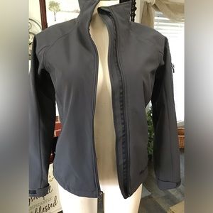 Marmot women’s ski jacket.EUC